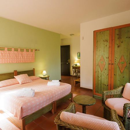 Hotel Ristorante Sa Pedrera Càbras Kültér fotó